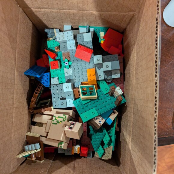 ⛏️ LEGO Minecraft Lot – Minifigs, Terrain, TNT, Mobs – Incomplete Sets - Picture 1 of 8